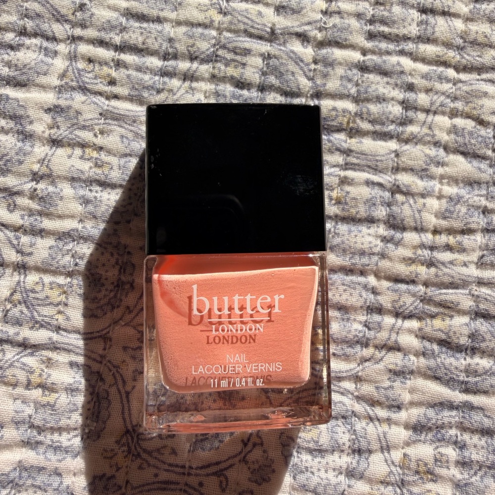 butter LONDON Nail Lacquer - Soft Coral Color Nail Polish Manicure Pedicure New